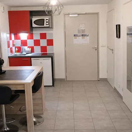Appartement Pleasant, Cozy With Pool 2 Mins From Montpellier