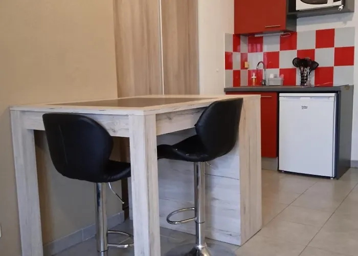 Pleasant, Cozy With Pool 2 Mins From Montpellier * Juvignac