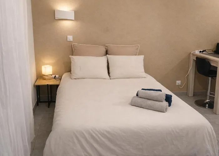 Pleasant, Cozy With Pool 2 Mins From Montpellier